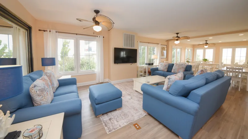 Seafarer – Living Room, pet-friendly Sandbridge rental