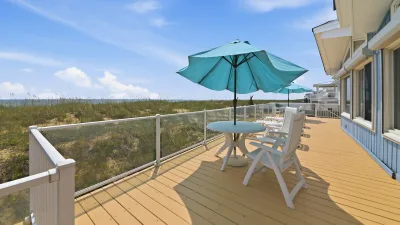 Pete's Peaks – Deck