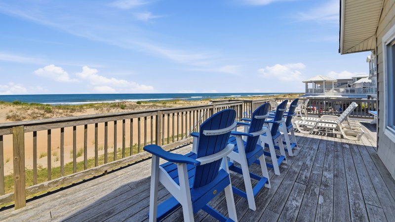 Footprints in the Sand – Deck