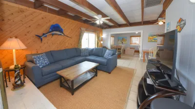 Endless Summer – Living Room