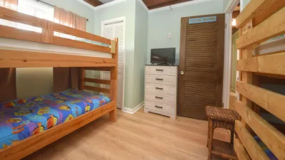 Endless Summer – Bedroom 4