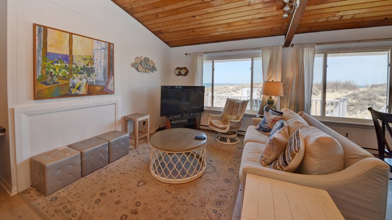 Rogers – Living Room