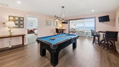 The Ritz – Pool Table