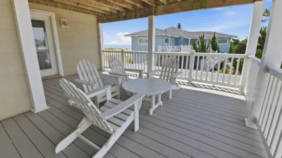 Atlantis – Covered Deck