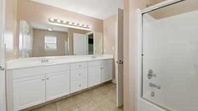 Atlantis – Common Bath for BR2 and BR3