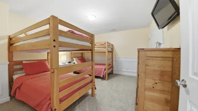 Atlantis – Bedroom 8