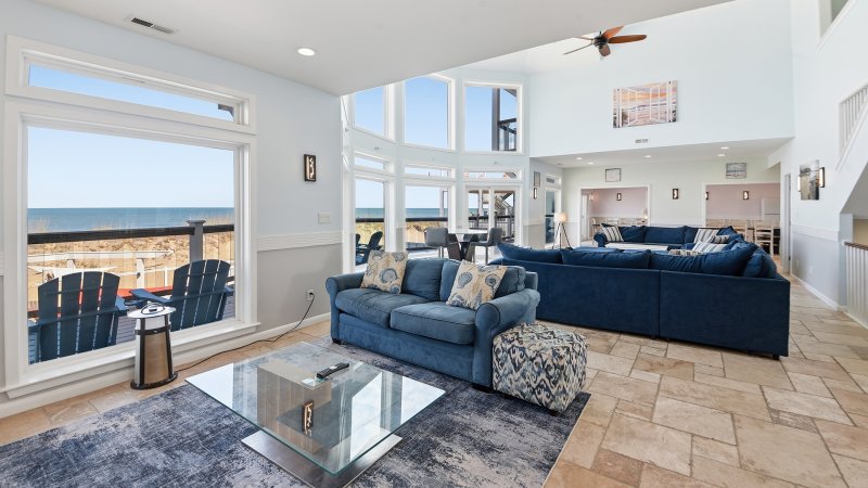 Atlantic Resort – Living Room