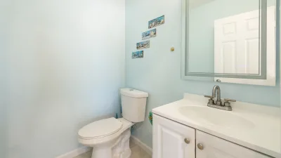 Atlantic Memories – Common Bath for 1st Floor