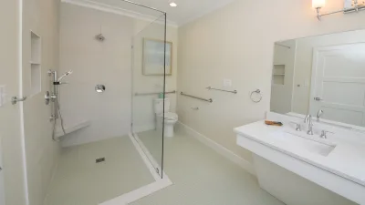 Coffee Break – Private Bath for BR7