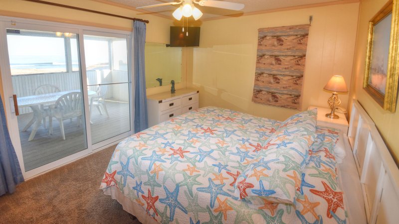Swept Away – Bedroom 1