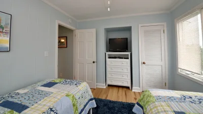 Ocean Treat – Bedroom 2