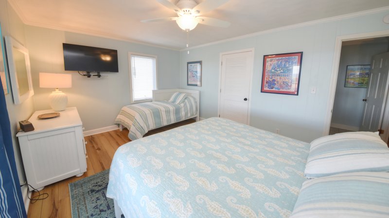 Ocean Treat – Bedroom 3
