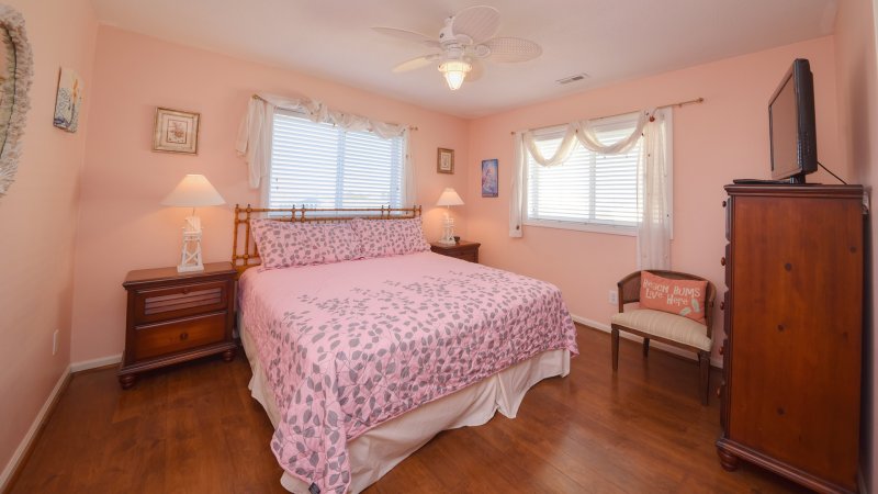 Shore Thing – Bedroom 3