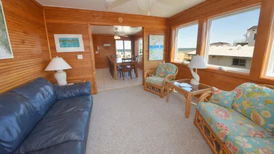 A Fanta Sea – Sun Room
