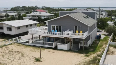 A Fanta Sea – Exterior
