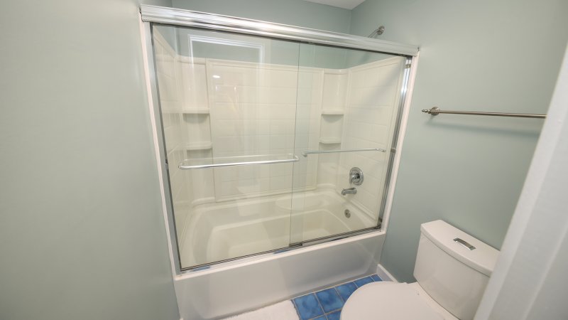 A Fanta Sea – Common Bath for 2nd Floor