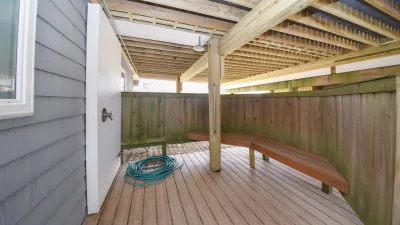 SonTan Lowtion – Outdoor Shower