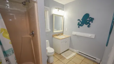 SonTan Lowtion – Common Bath for 1st Floor