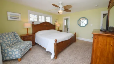 The Tides – Bedroom 1