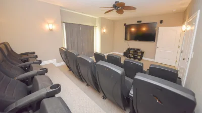 Oceanic Serenade – Theater Room