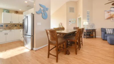No Comparison Oceanfront – Dining