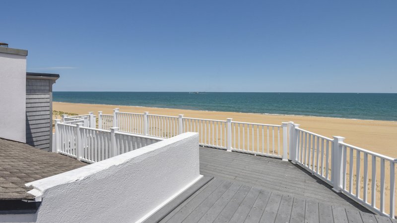 No Comparison Oceanfront – Deck View