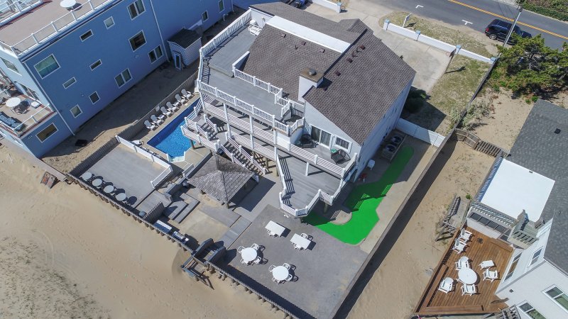 No Comparison Oceanfront – Deck