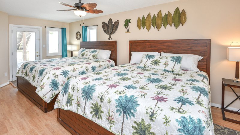 No Comparison Oceanfront – Bedroom 3