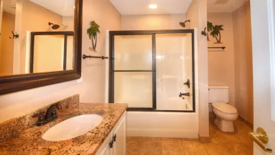 No Comparison Oceanfront – Common Bath for 2nd Floor