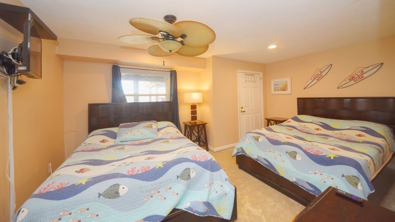No Comparison Oceanfront – Bedroom 6