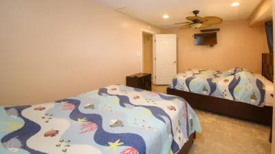 No Comparison Oceanfront – Bedroom 6