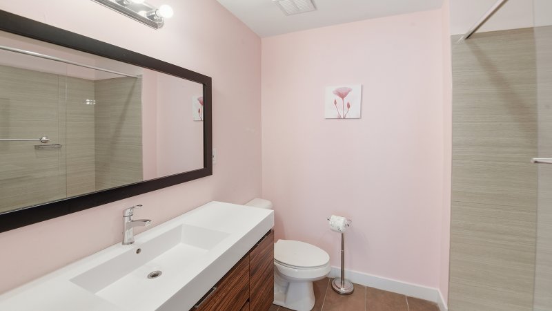 Atlantic Dreamin' – Private Bath for BR11