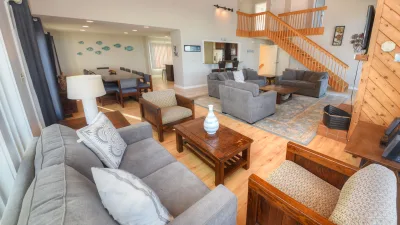 Virginia's Dream – Living Room