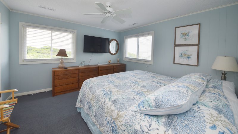 Captain Jack's – Bedroom 1