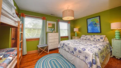 Double Vision – Bedroom 3