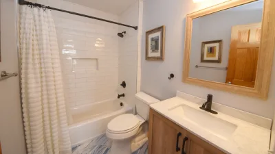 Double Vision – Common Bath for 2nd Floor