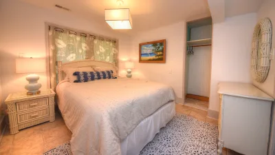 Double Vision – Bedroom 5