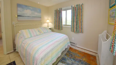 Byrd Song – Bedroom 2