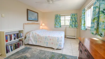 Byrd Song – Bedroom 4