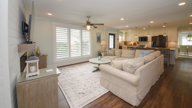 Moon Glow – Living Room