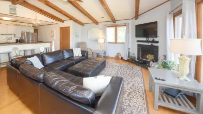 Blue Sky – Living Room