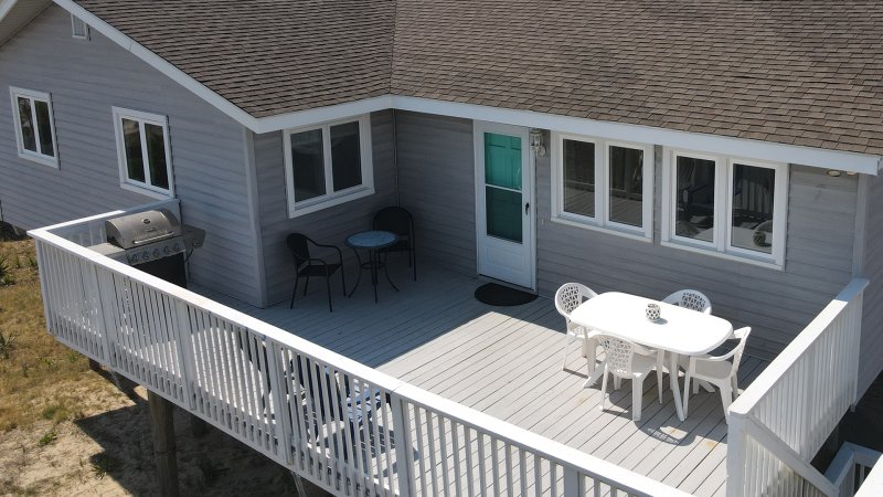 Blue Sky – Deck