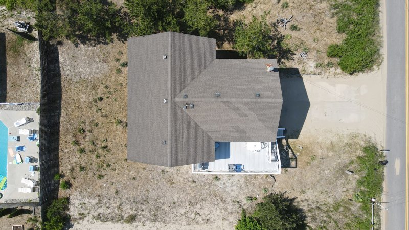 Blue Sky – Exterior