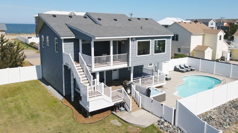 Dune Our Thing – Pool and Hot Tub