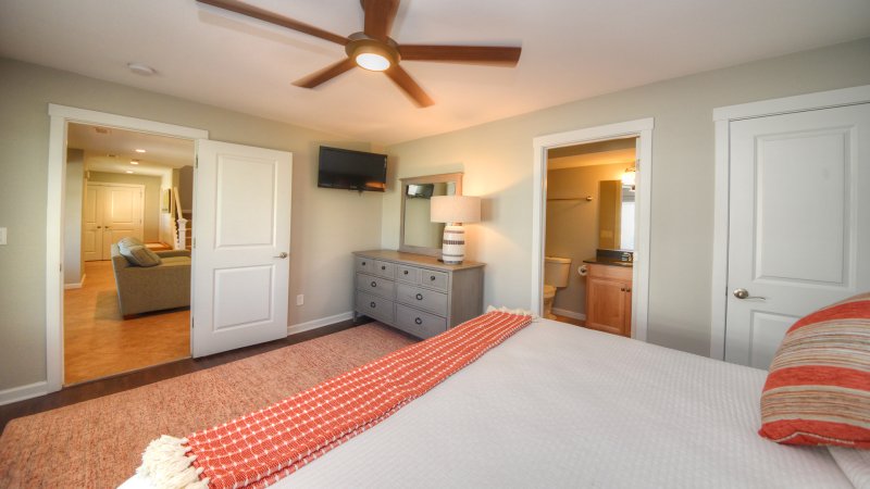 Dune Our Thing – Bedroom 5