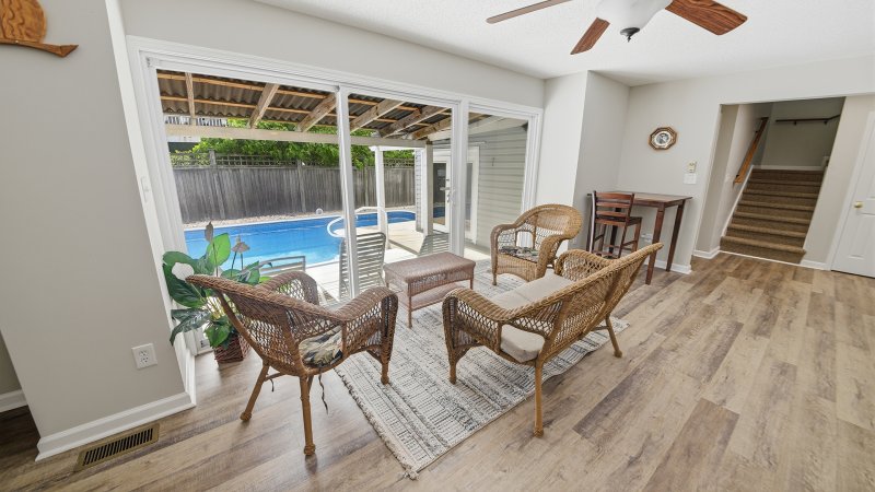 Dolphin View – Sitting Area