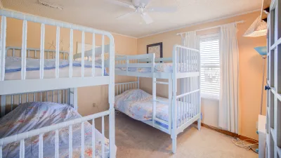 The Shining Isle – Bedroom 4