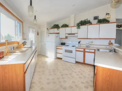 Stardust – Kitchen