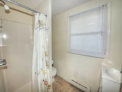 Stardust – Private Bath for BR4