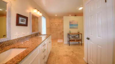 Beach Magic – Private Bath for BR3